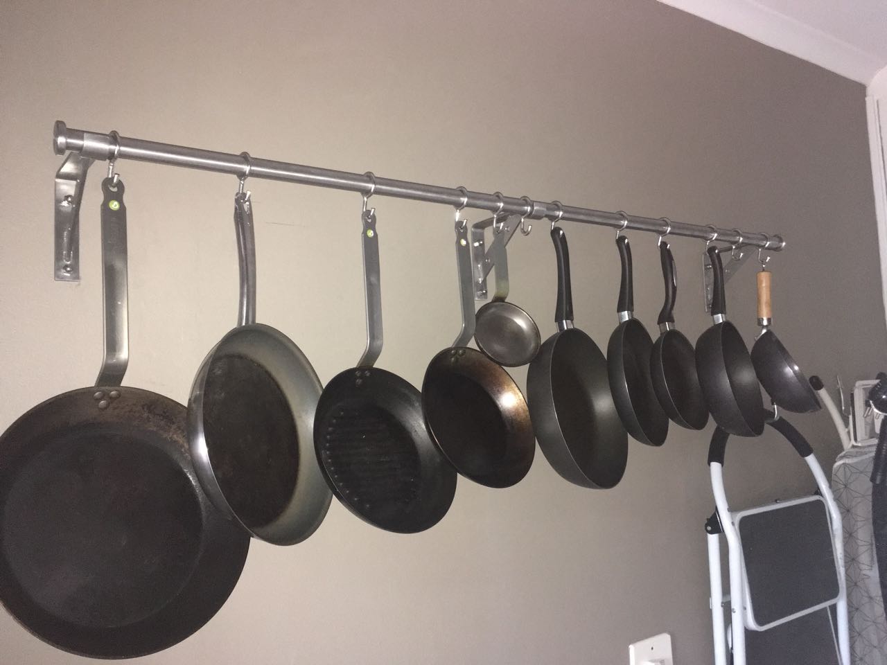 Pot Hanger system Pot Hanger system